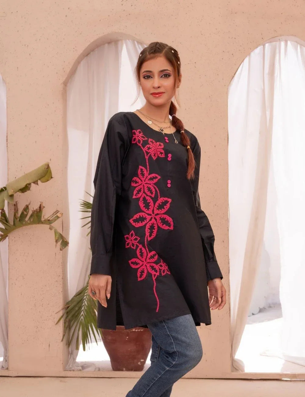Sahar – Embroidered Kurti (Cotton)