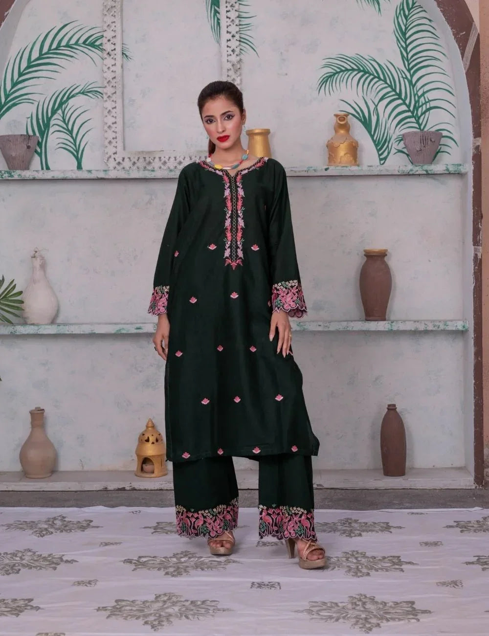 Taraz – 2-pc Long Khaddar Edition