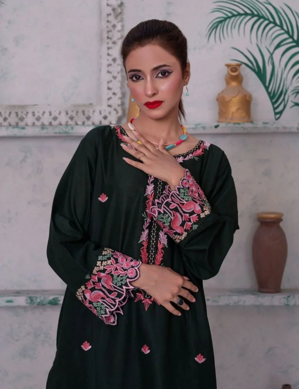 Taraz – 2-pc Long Khaddar Edition