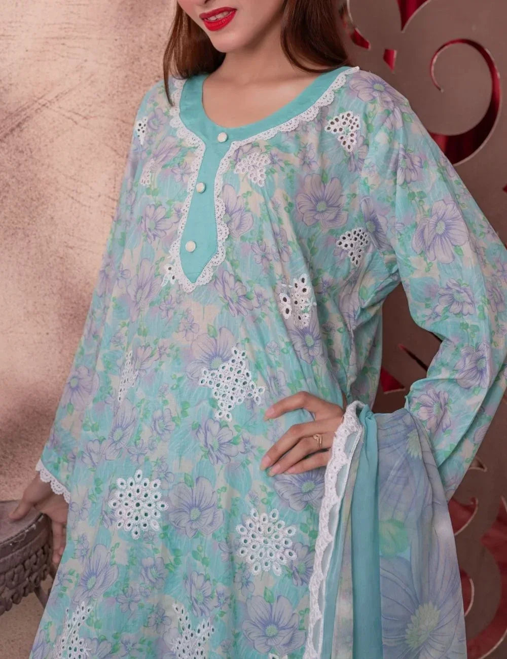 Inaaya – 3-pc Unstitched Chikankari Lawn