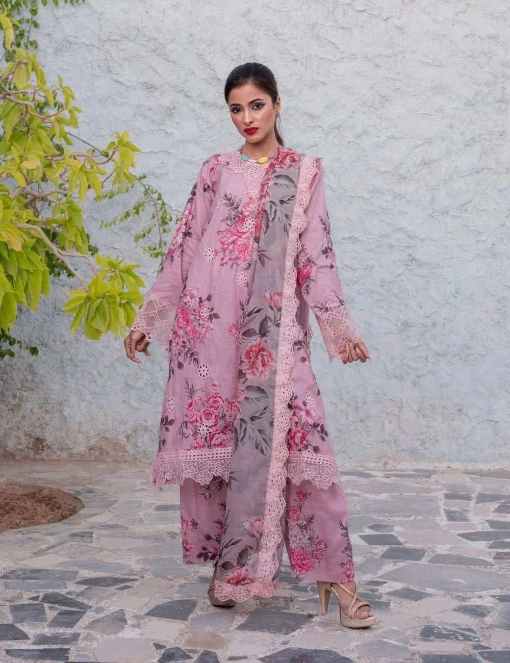 Nayra – 3-pc Chikankari Lawn Set