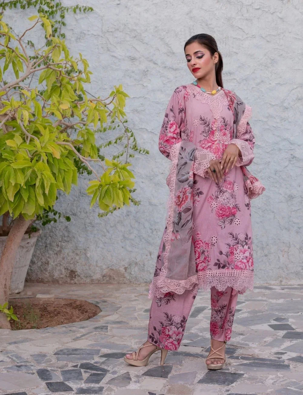 Nayra – 3-pc Chikankari Lawn Set