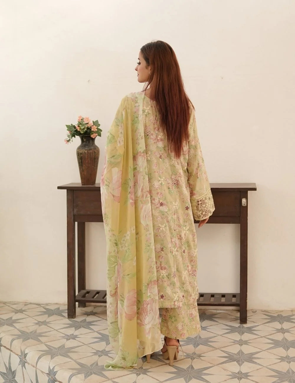 Noor Chikankari – 3-Pc Embroidered Lawn (Unstitched)