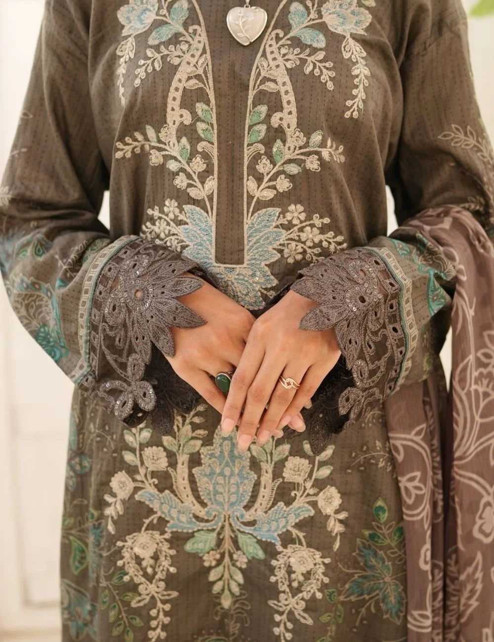 Naaya – 3-Pc Embroidered Lawn (Unstitched)
