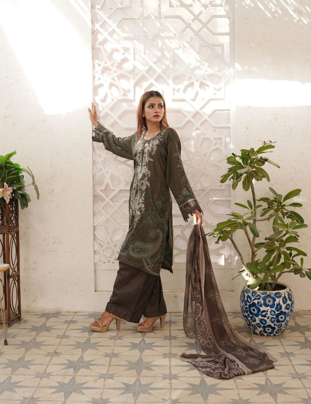 Naaya – 3-Pc Embroidered Lawn (Unstitched)