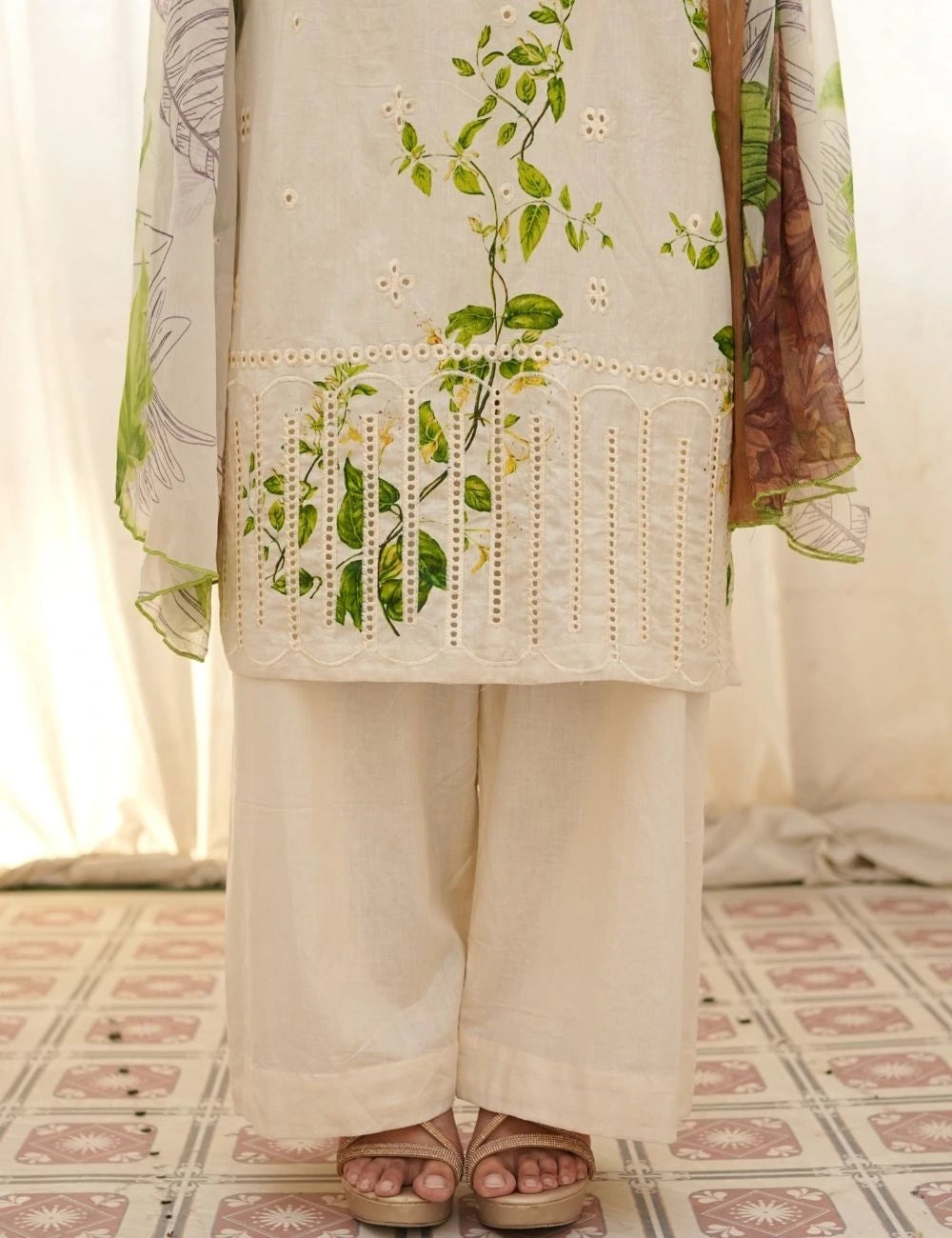 Sofia – 3-Pc Off-White Lawn Classic (Unstitched)