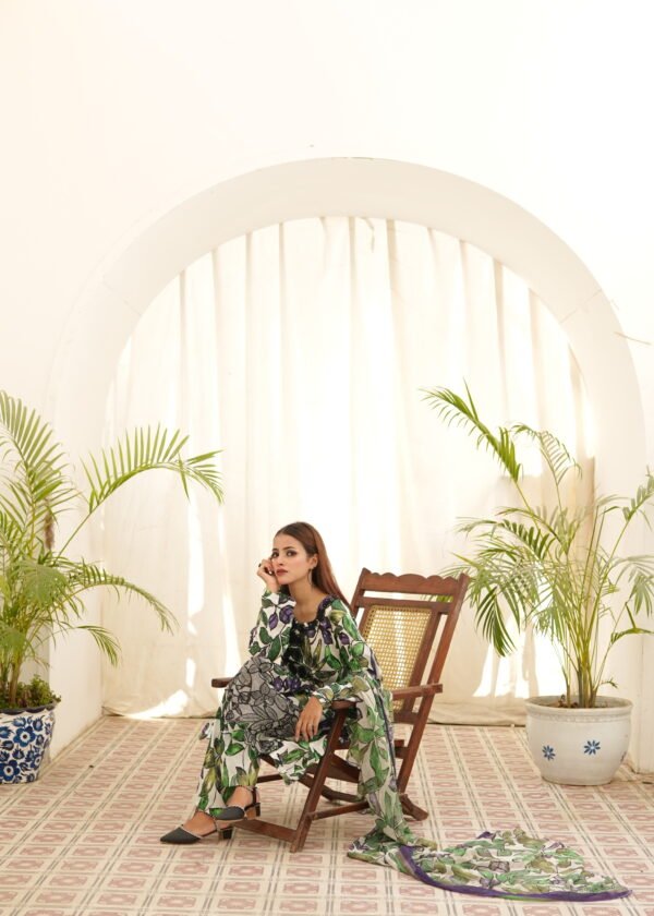 3-pcs lawn grace (Unstitched)